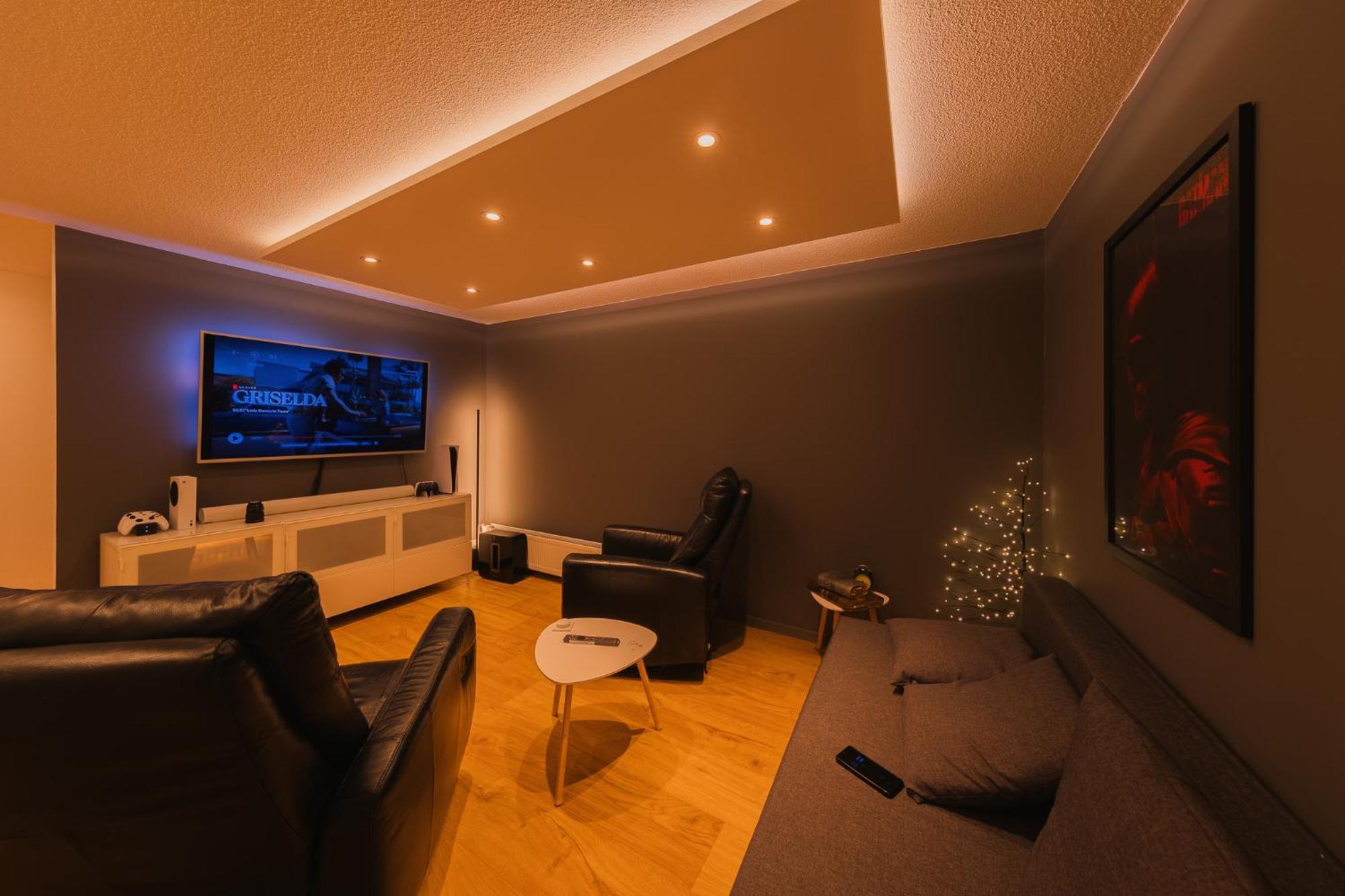 Smart Luxury - Private Gym, Hot Tub & Sauna Keflavík Екстериор снимка